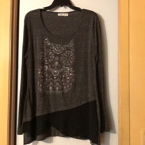 Grey and black tunic